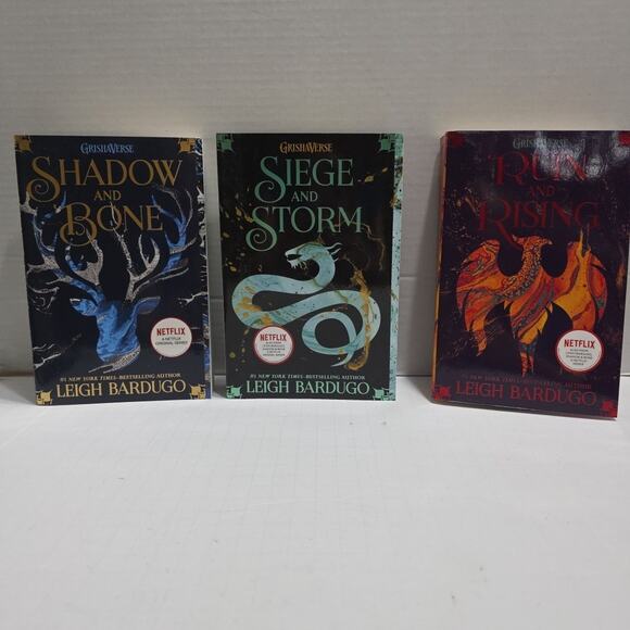 Grishaverse Shadow and Bone Trilogy Box Set | Lot of 3 Paperbacks Excellent - Picture 2 of 9